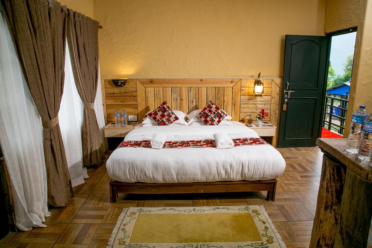 Hotel Tourist Residency Pokhara Bagian luar foto