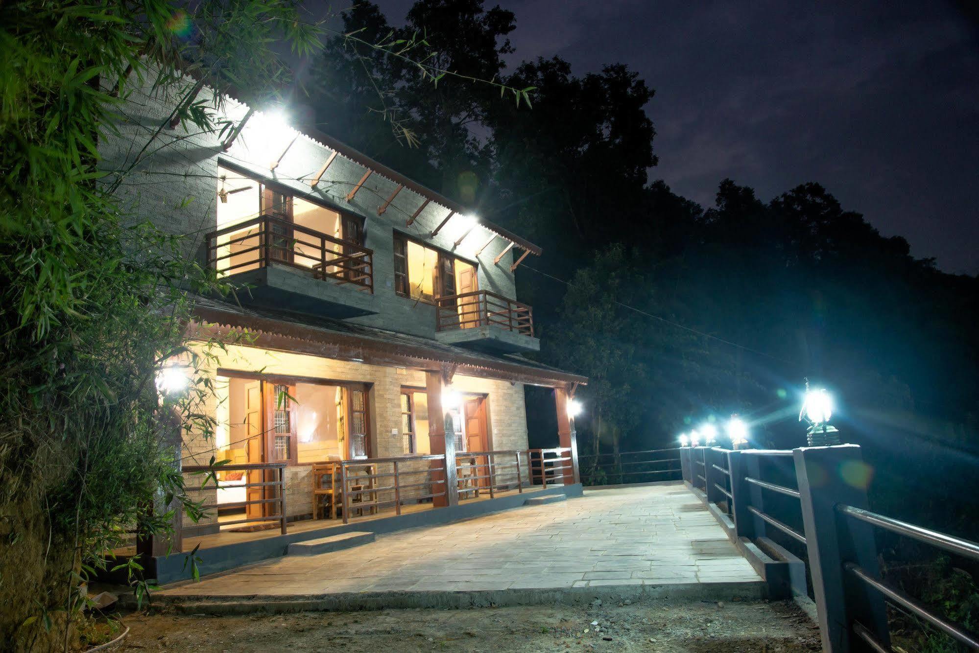 Hotel Tourist Residency Pokhara Bagian luar foto